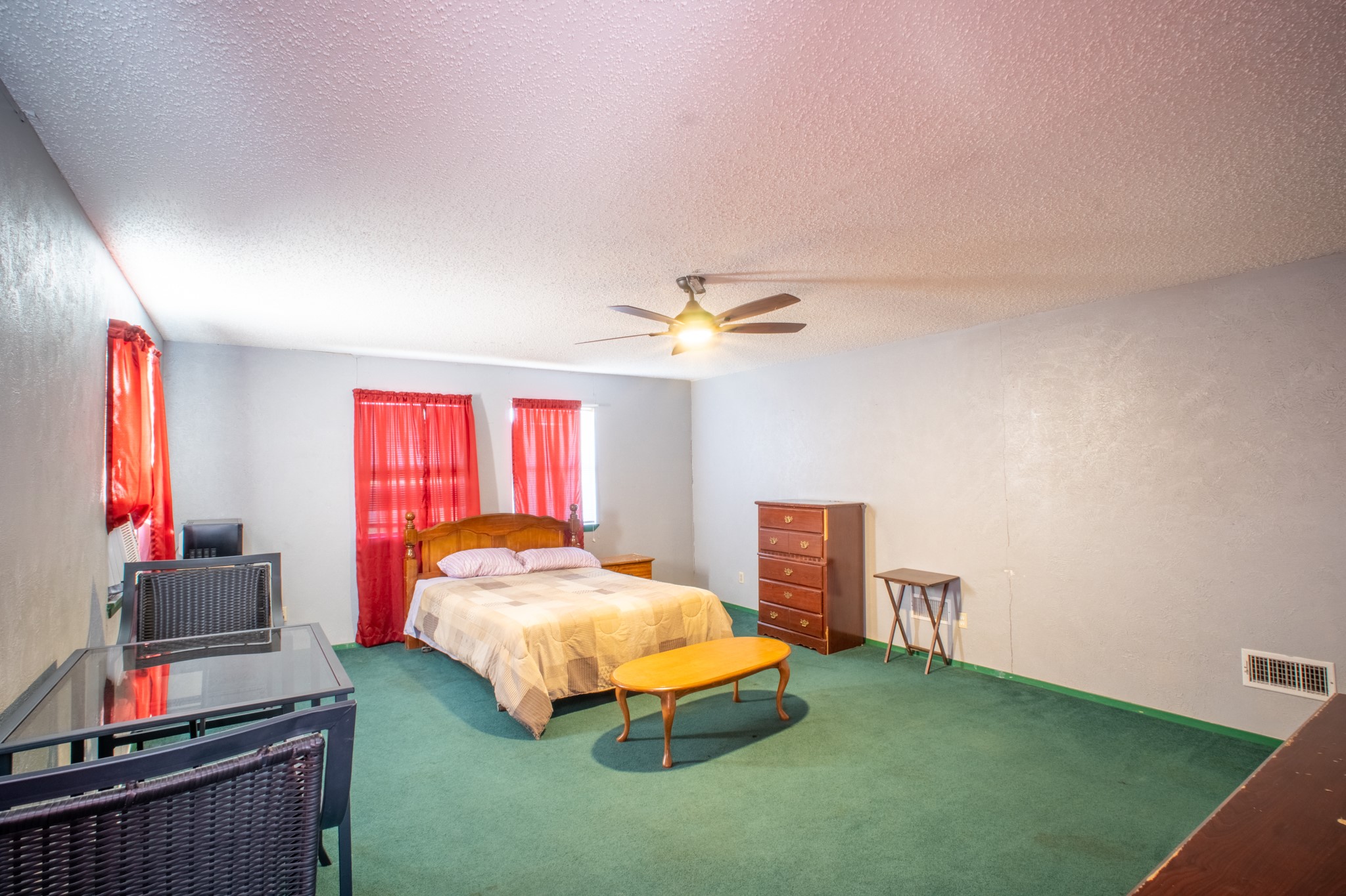 1025 S Belknap Street Mexia TX 76667