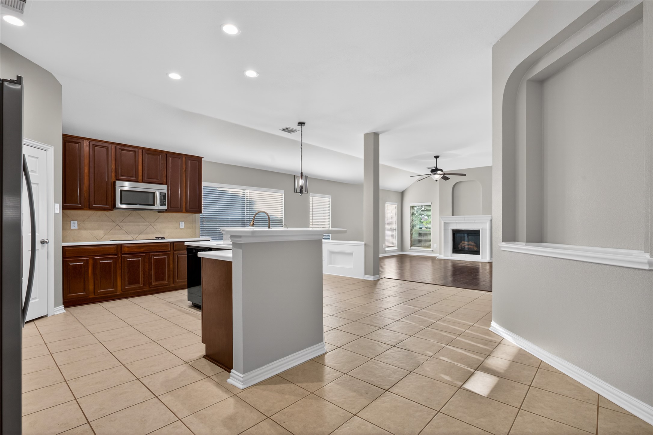 4125 Ainsly Lane Fort Worth TX 76244