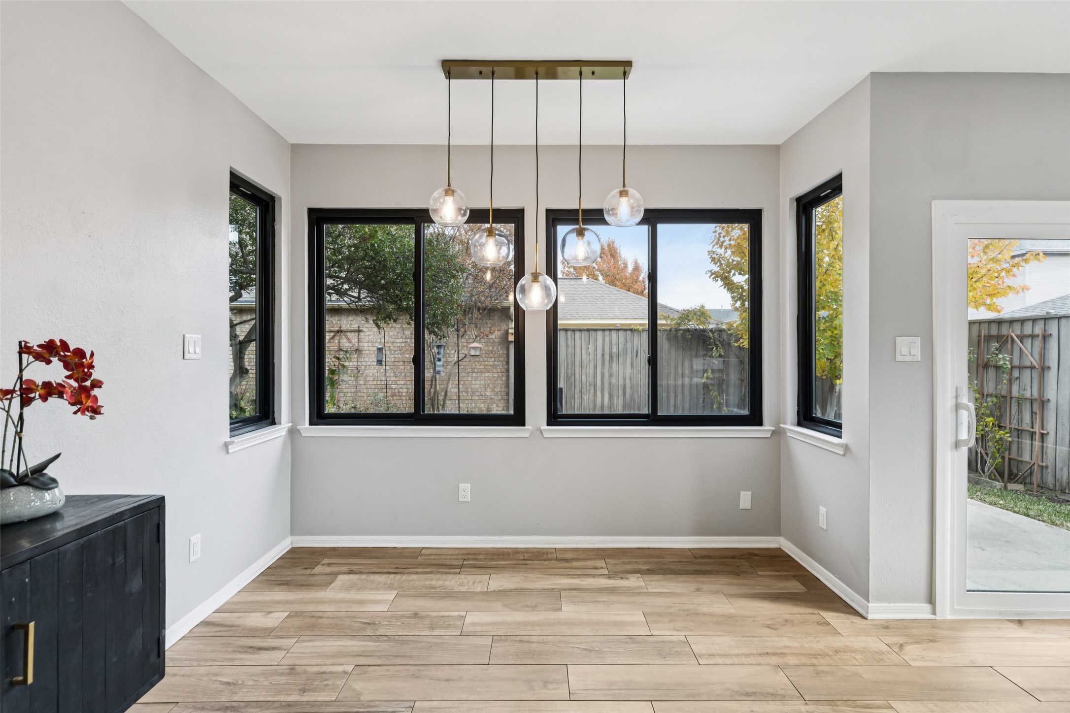 412 Pecos Trail Irving TX 75063