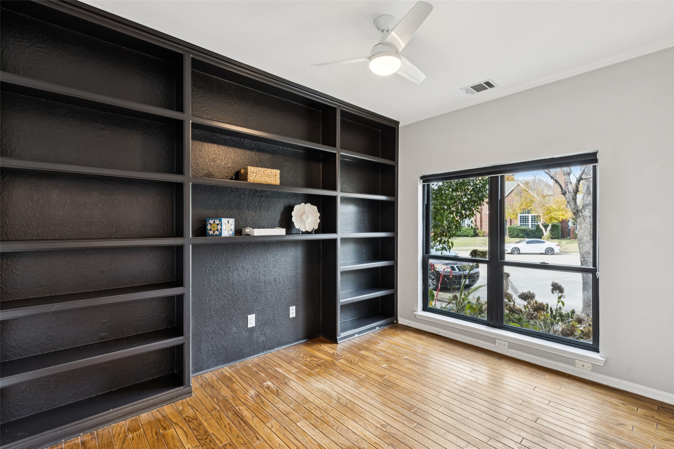 412 Pecos Trail Irving TX 75063