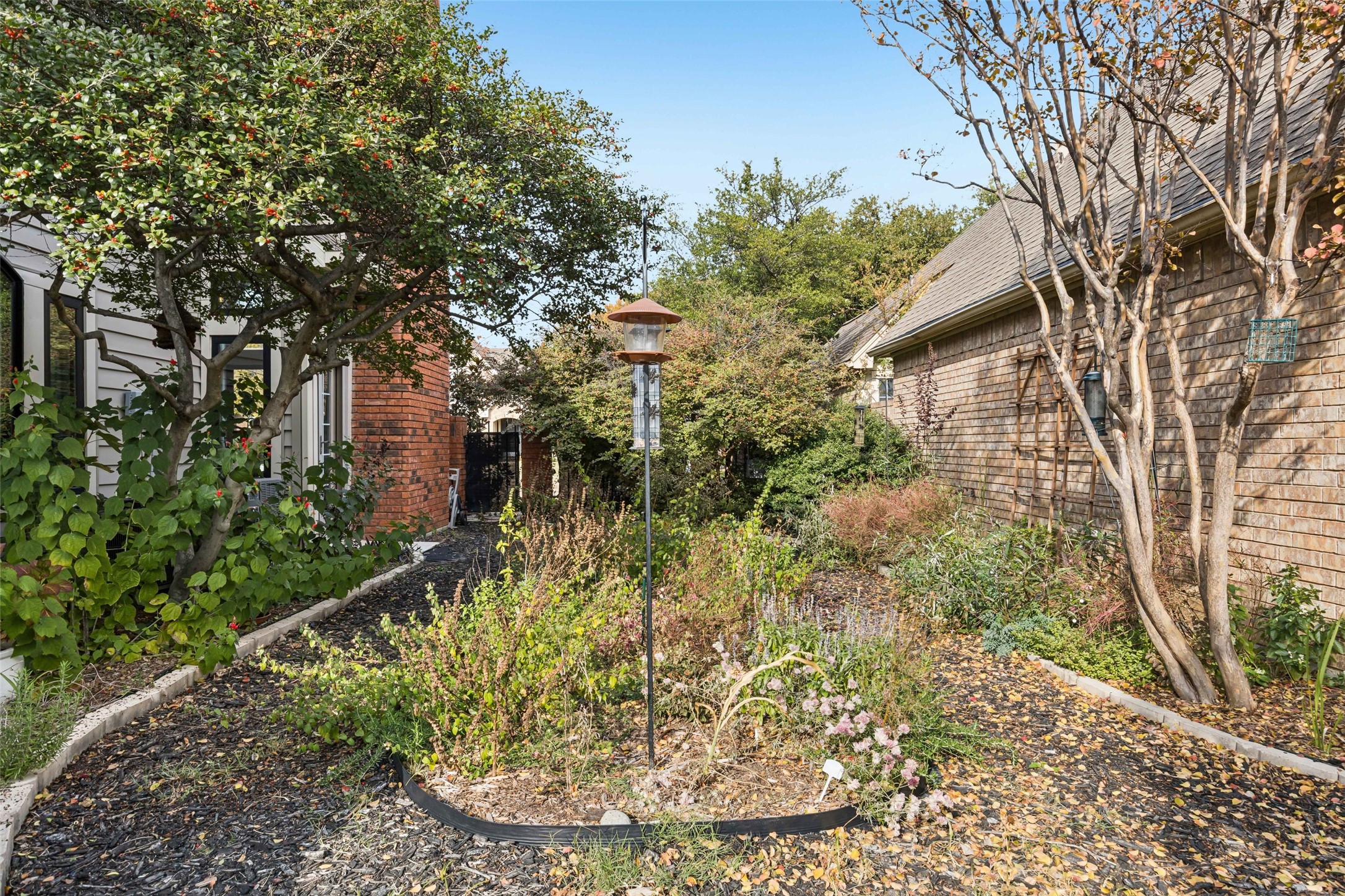 412 Pecos Trail Irving TX 75063