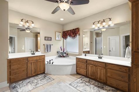 105 Country Ridge Court Red Oak TX 75154