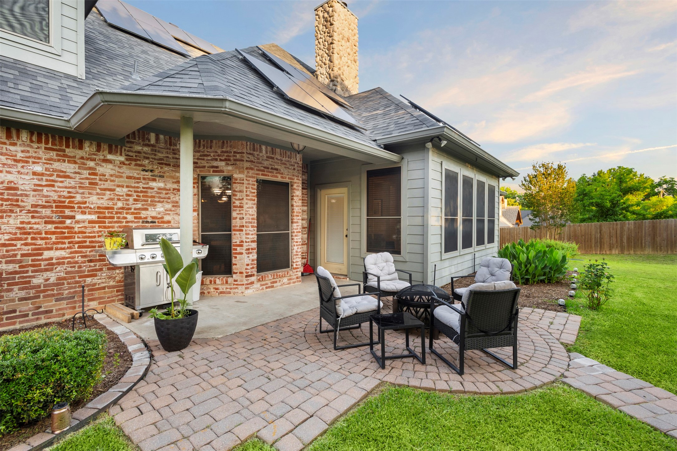 105 Country Ridge Court Red Oak TX 75154