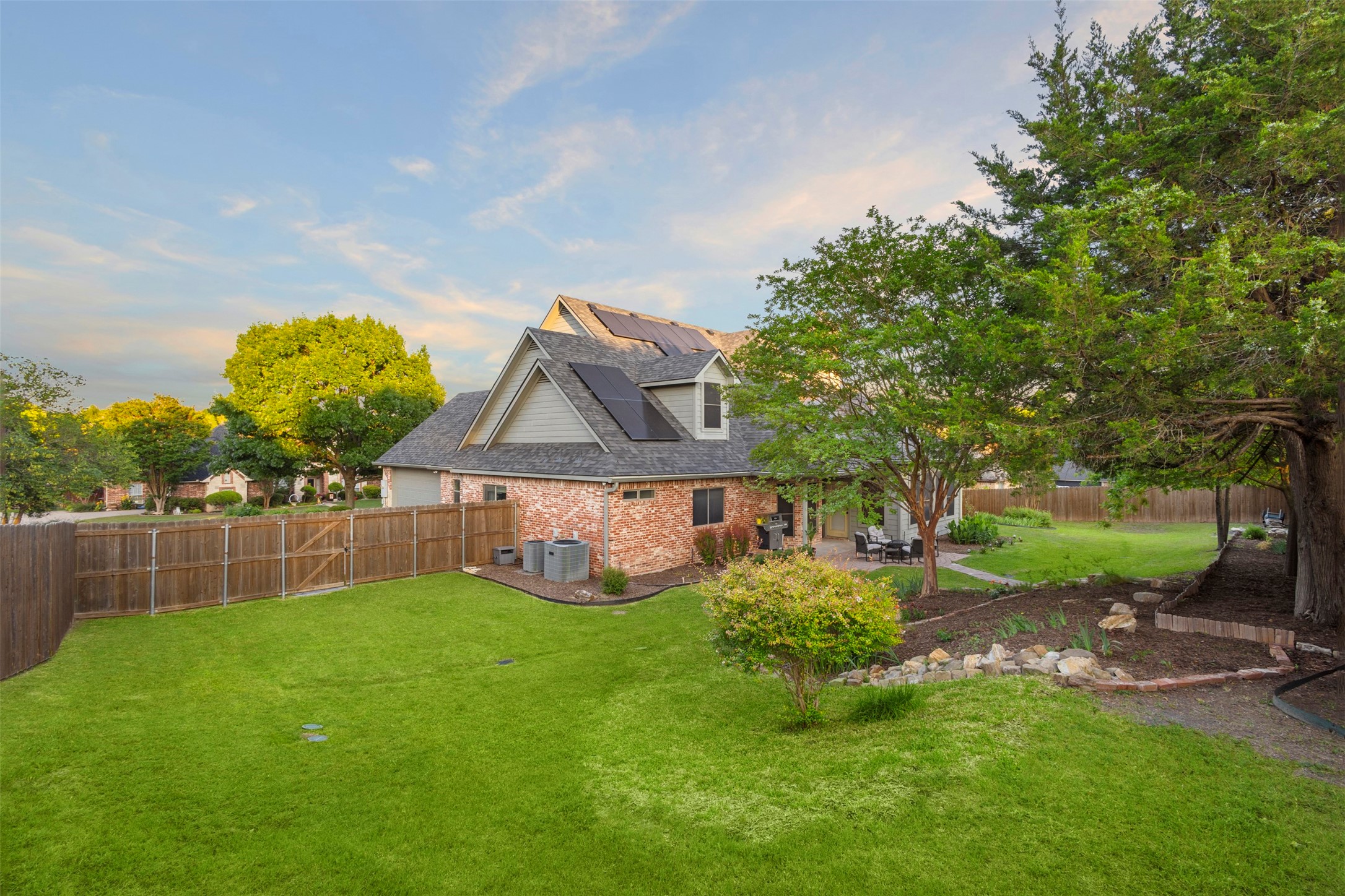 105 Country Ridge Court Red Oak TX 75154