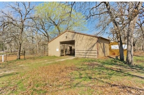 9216 Hiddenview Lane Burleson TX 76028