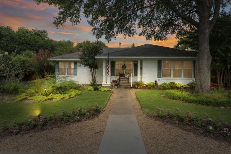 803 N Morris Street Mckinney TX 75069