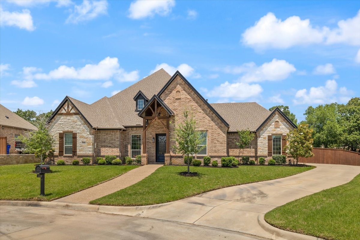 1308 Brynlee Lane Mansfield TX 76063
