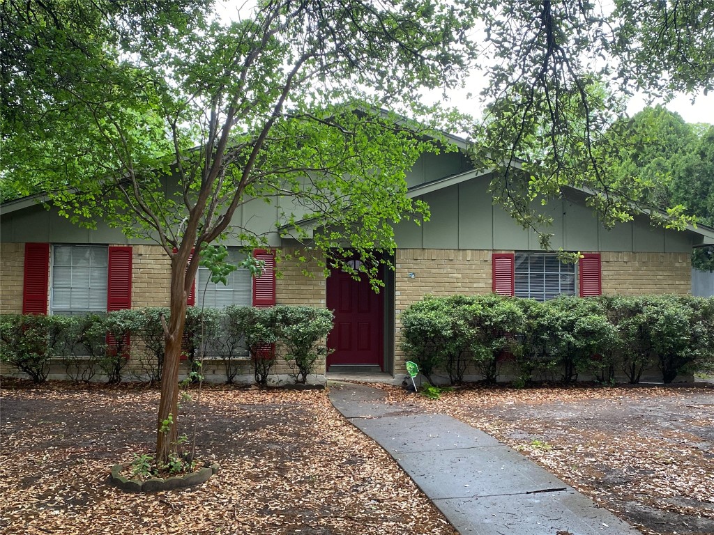 6417 Briar Knoll Drive Garland TX 75043