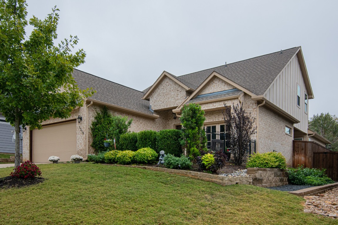 1319 Hilltop Drive Grapevine TX 76051