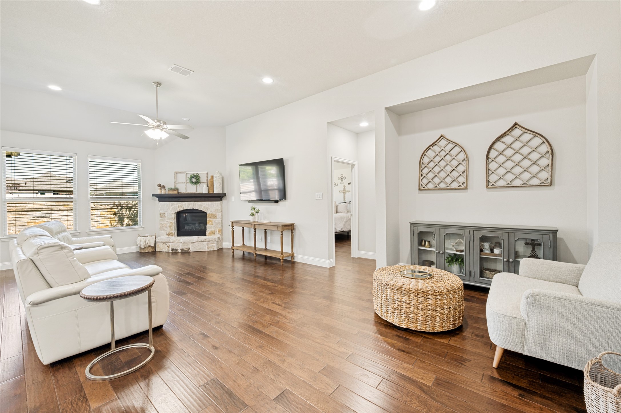 317 Lake Livingston Trail Mckinney TX 75071
