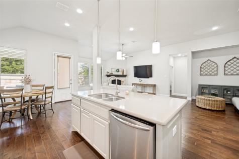 317 Lake Livingston Trail Mckinney TX 75071