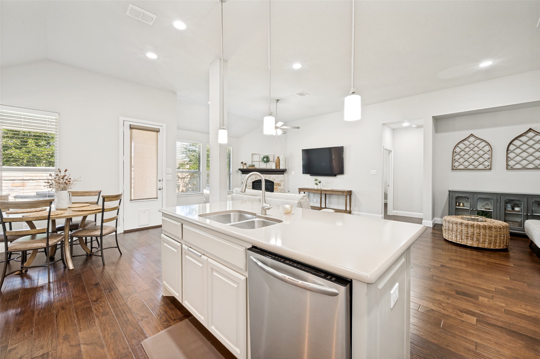 317 Lake Livingston Trail Mckinney TX 75071