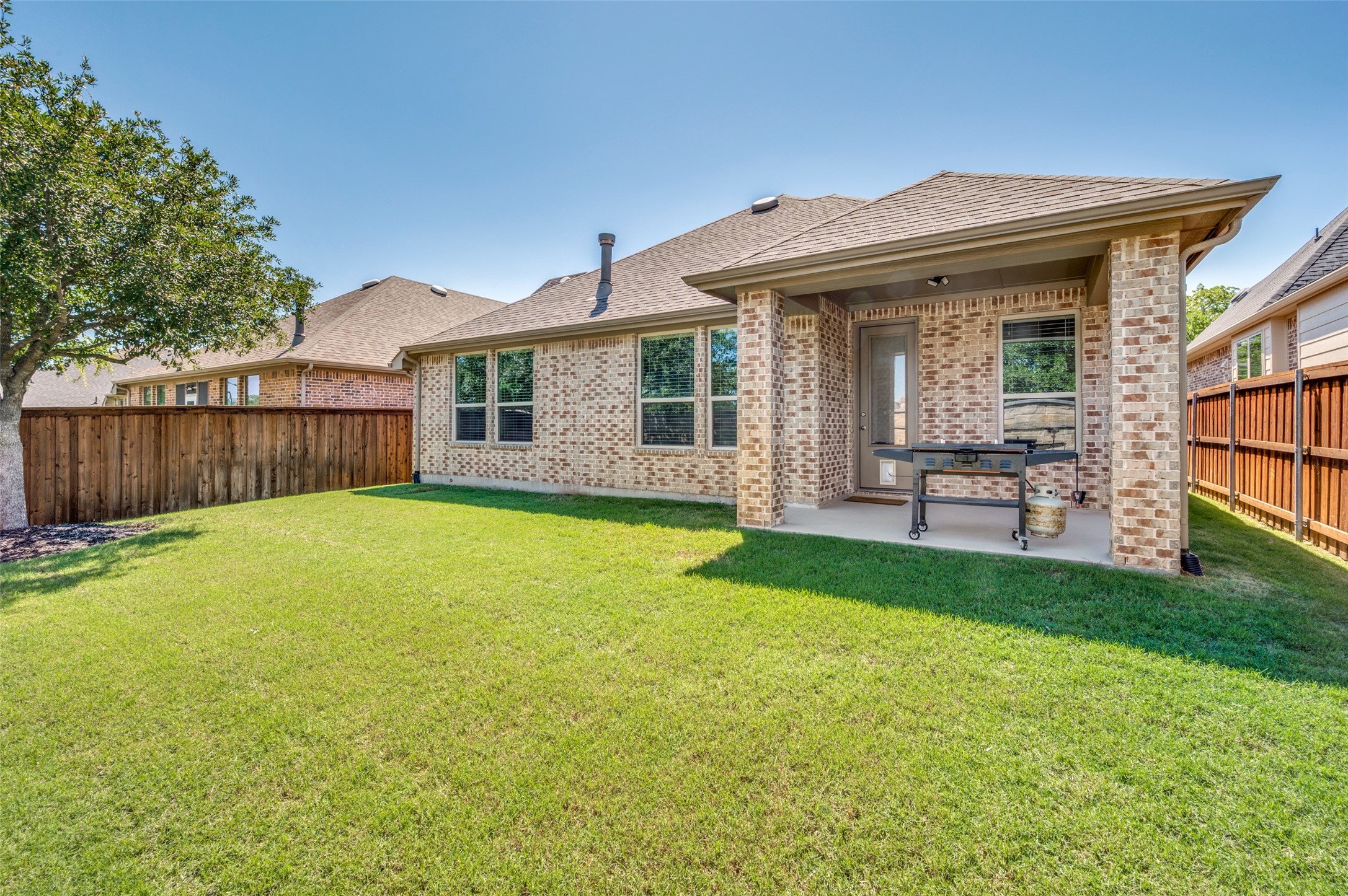 317 Lake Livingston Trail Mckinney TX 75071