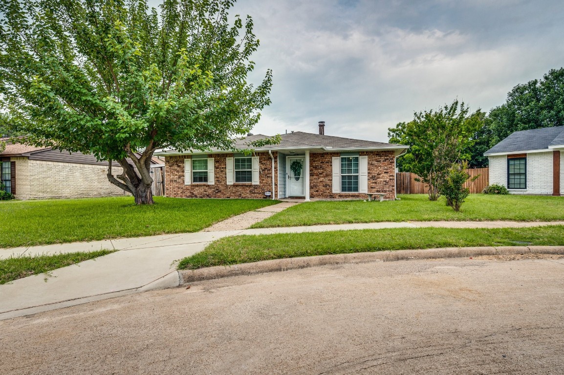 5010 Oregon Court Grand Prairie TX 75052