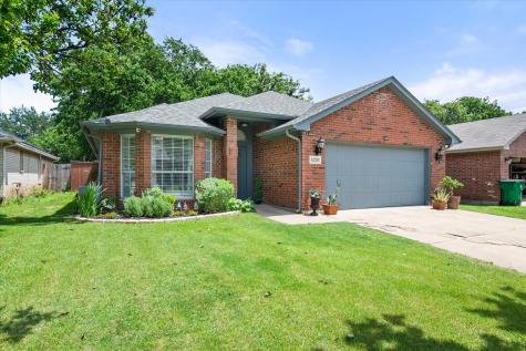 4220 Maryanne Place Haltom City TX 76137