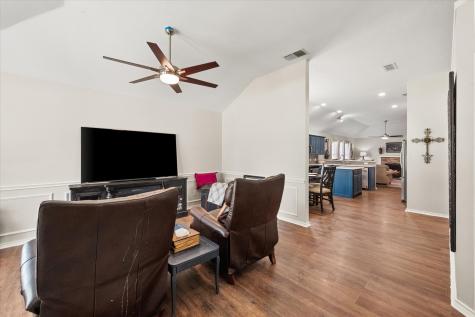 4220 Maryanne Place Haltom City TX 76137