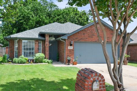 4220 Maryanne Place Haltom City TX 76137