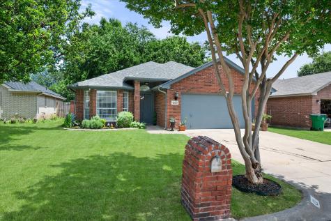 4220 Maryanne Place Haltom City TX 76137
