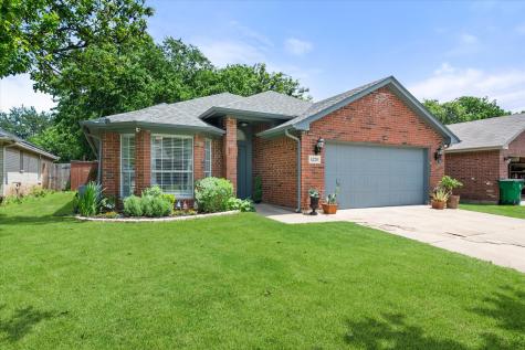 4220 Maryanne Place Haltom City TX 76137