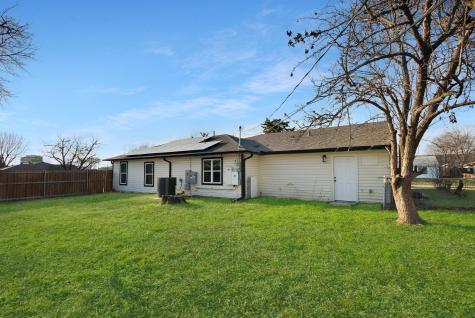 709 Dallas Street Grand Prairie TX 75051