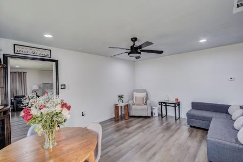 709 Dallas Street Grand Prairie TX 75051