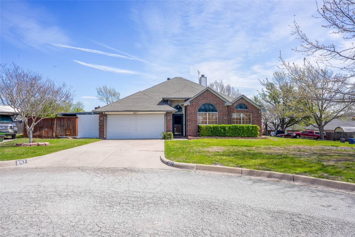 207 Holly Grove Court Fort Worth TX 76108