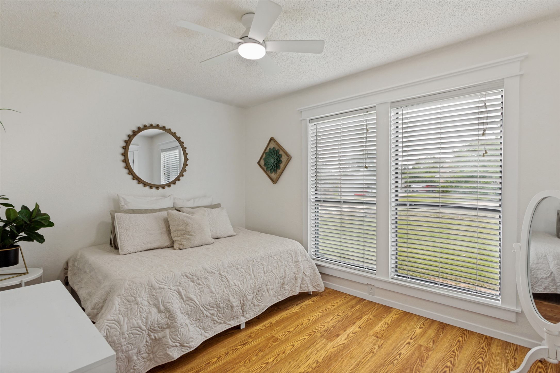 2648 Shadow Ridge Drive Burleson TX 76028