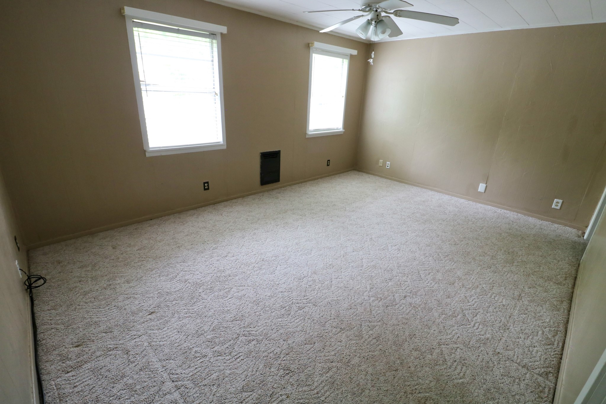 270 SE 26th Street Paris TX 75460