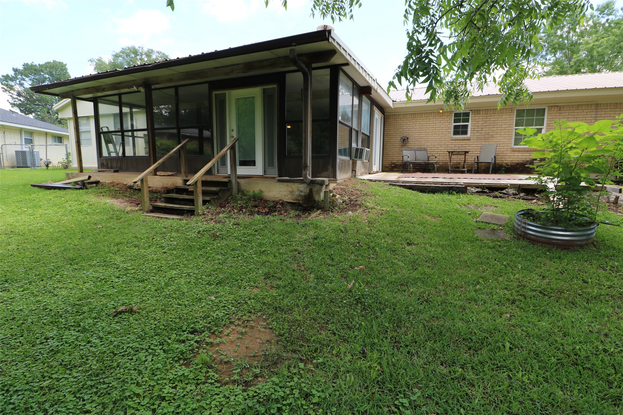 270 SE 26th Street Paris TX 75460