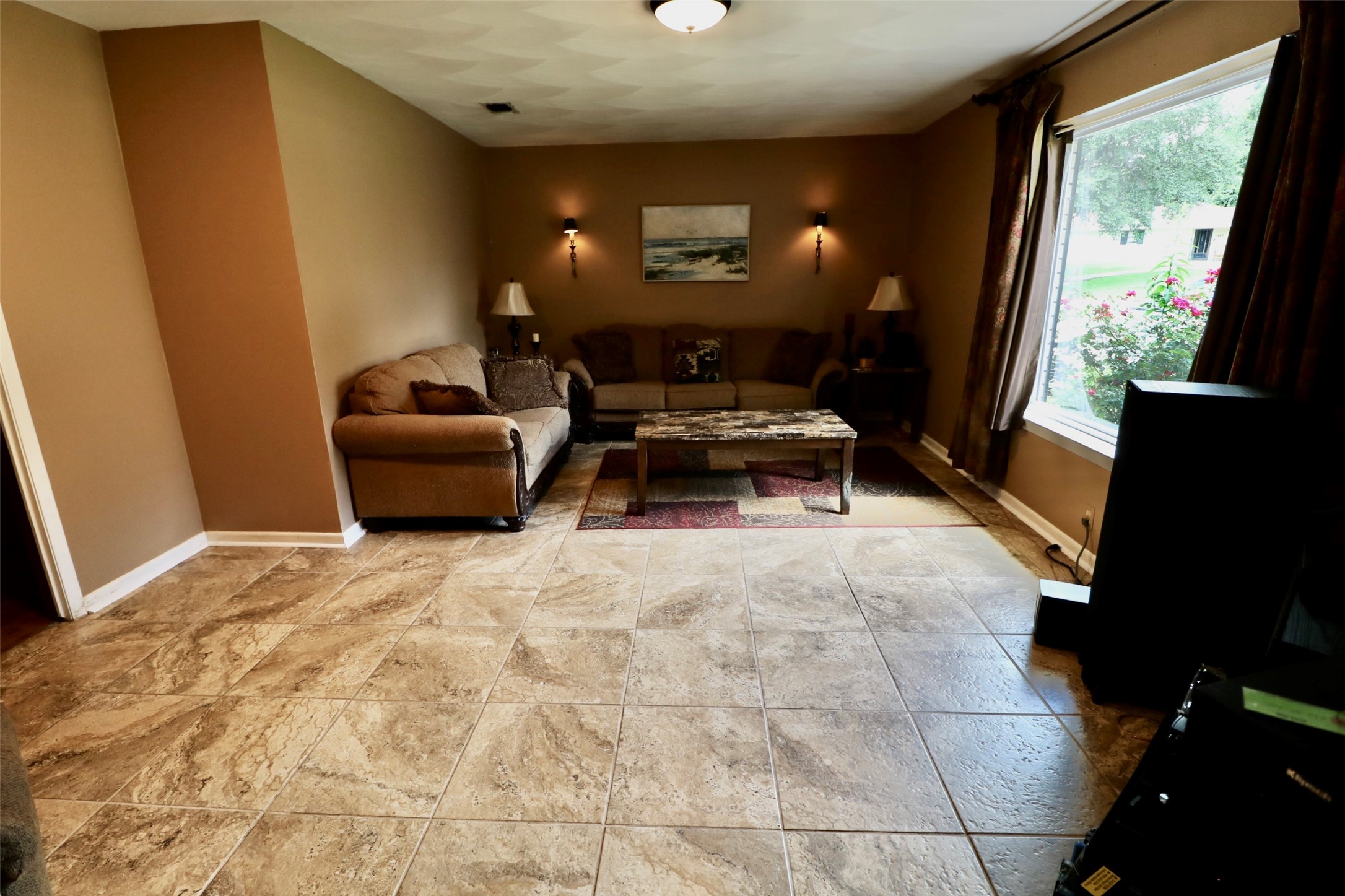 270 SE 26th Street Paris TX 75460