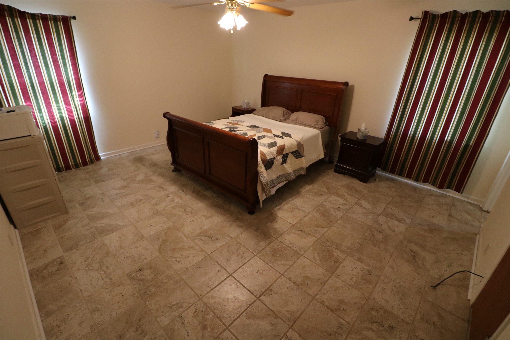 270 SE 26th Street Paris TX 75460