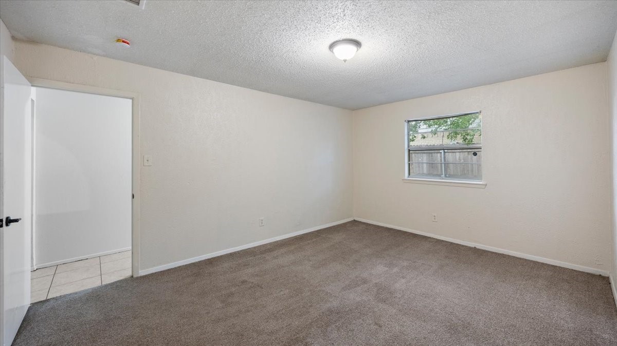 2102 E Timberview Lane Arlington TX 76014