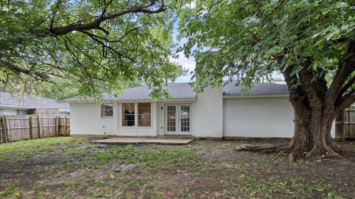 2102 E Timberview Lane Arlington TX 76014