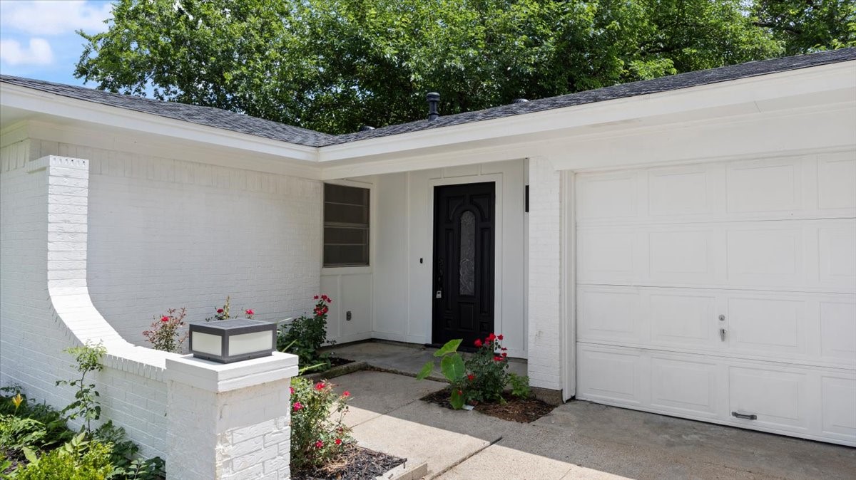 2102 E Timberview Lane Arlington TX 76014