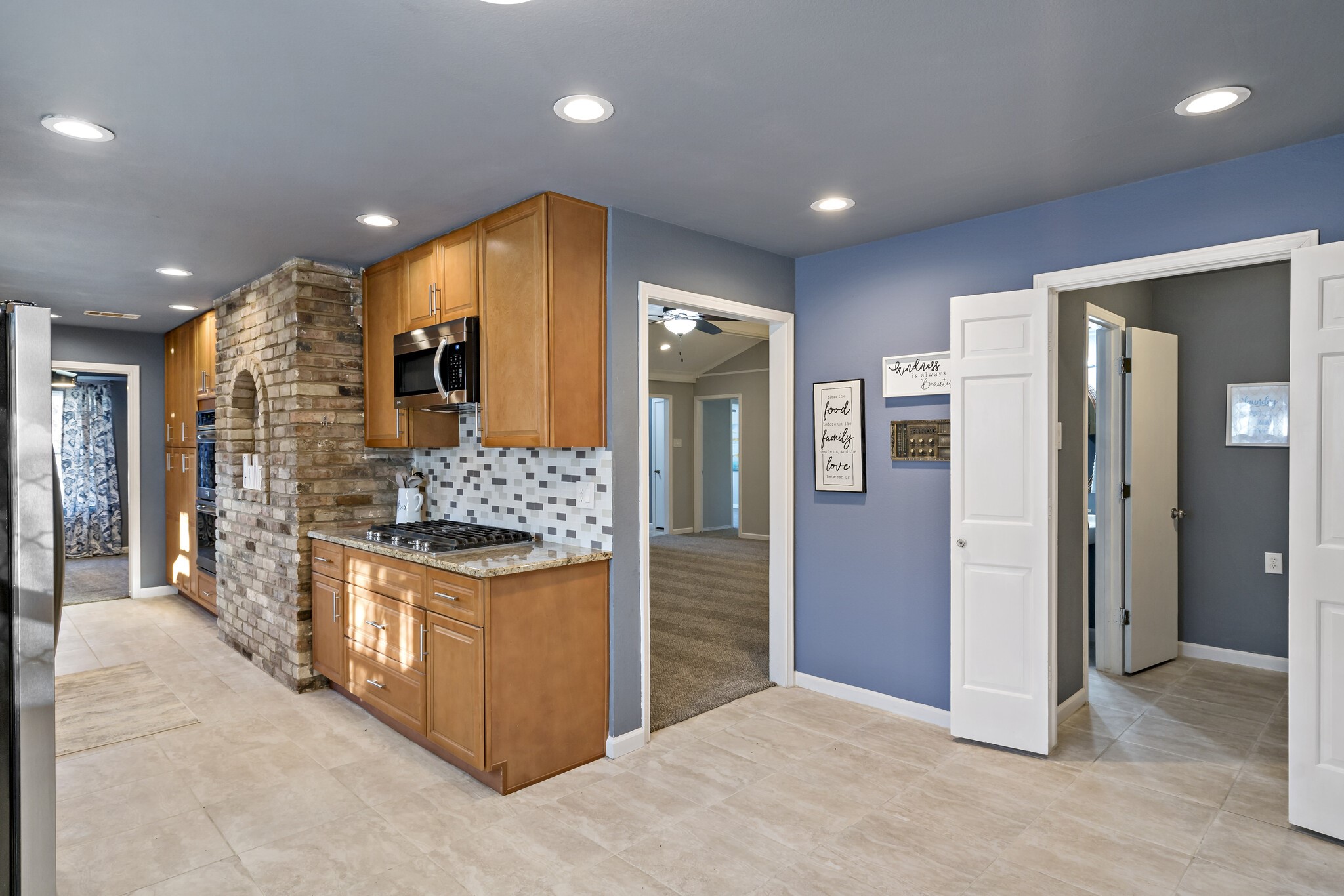 808 Hillsdale Drive Richardson TX 75081