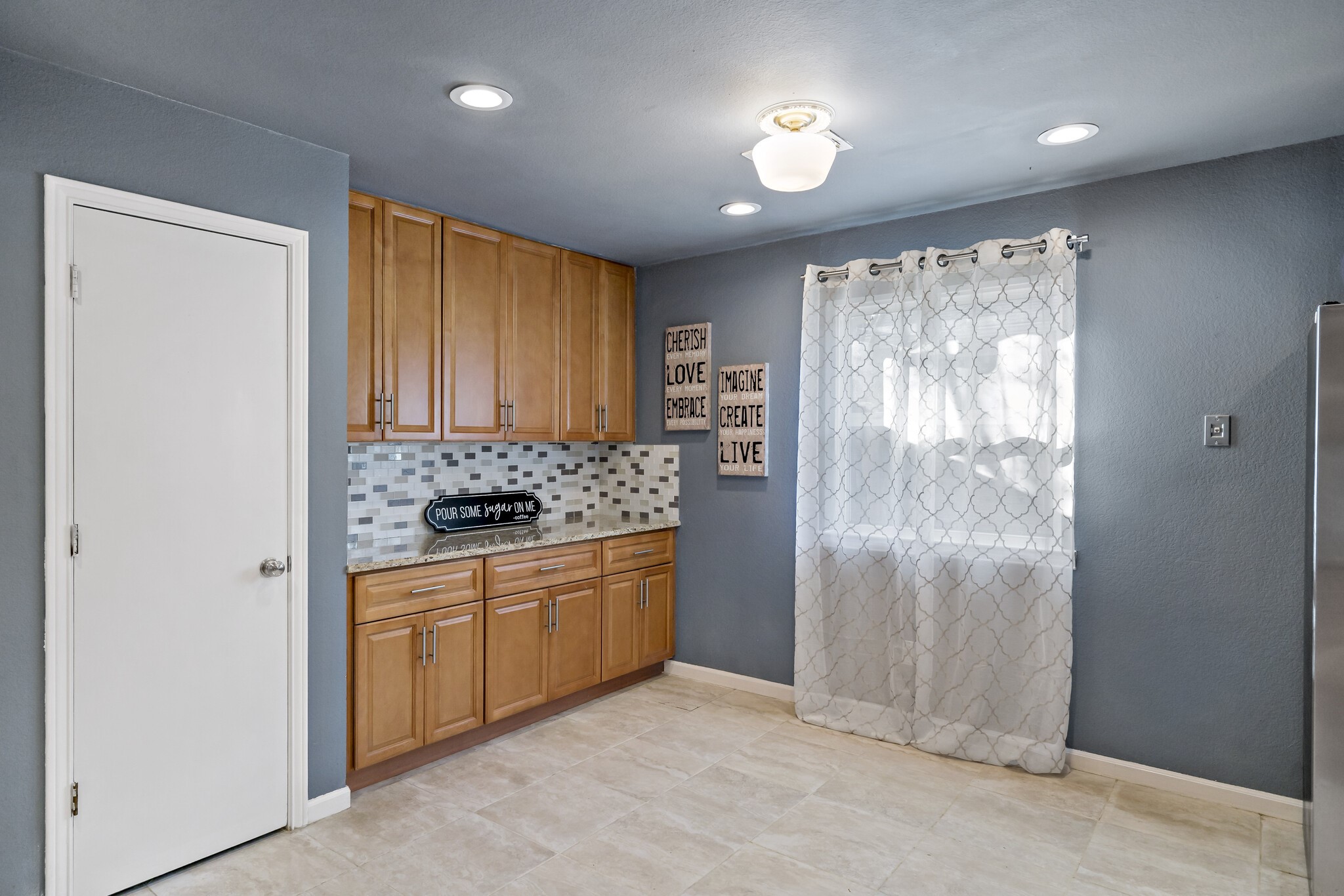808 Hillsdale Drive Richardson TX 75081