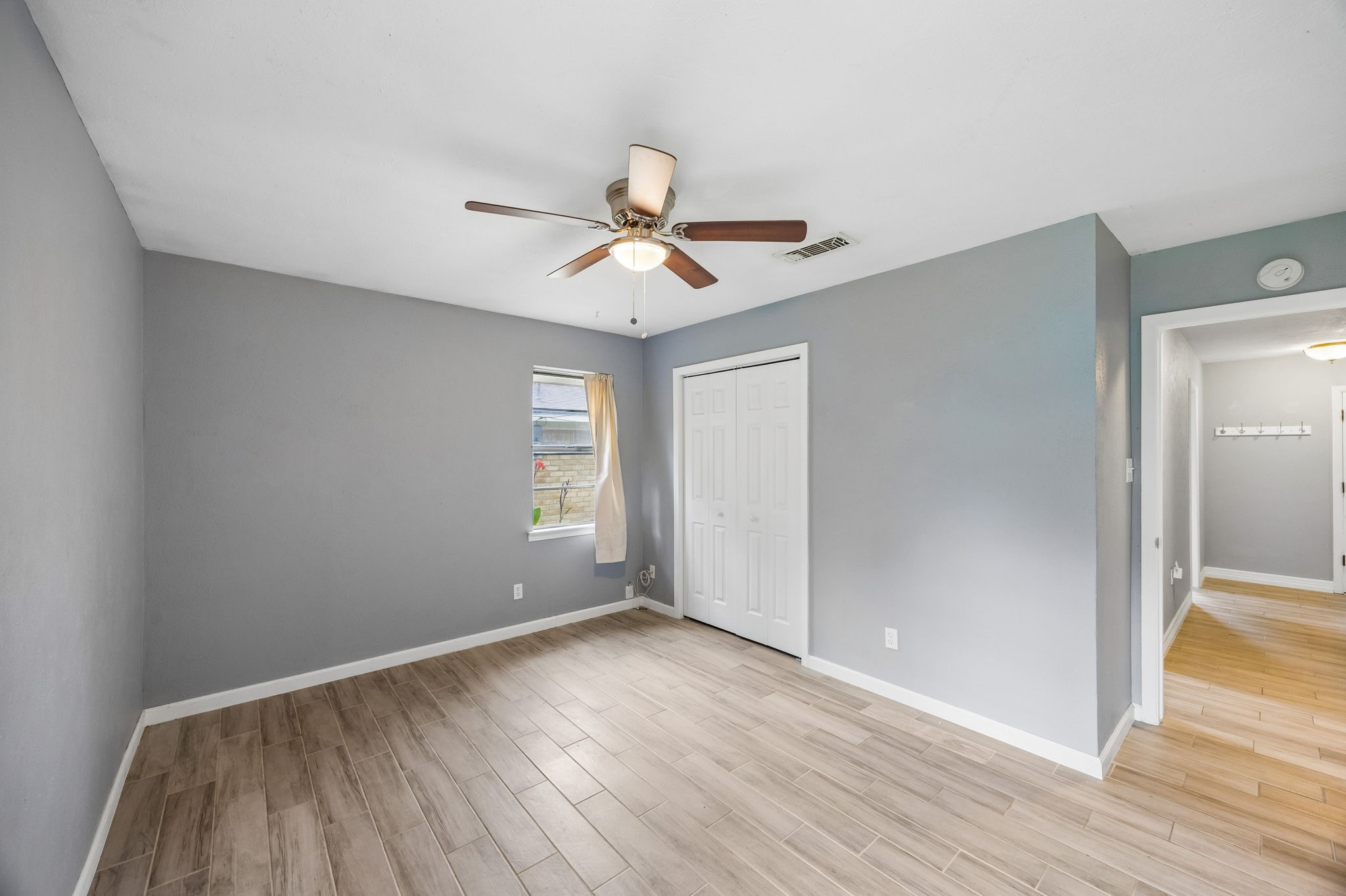 801 Broadway Avenue Euless TX 76040