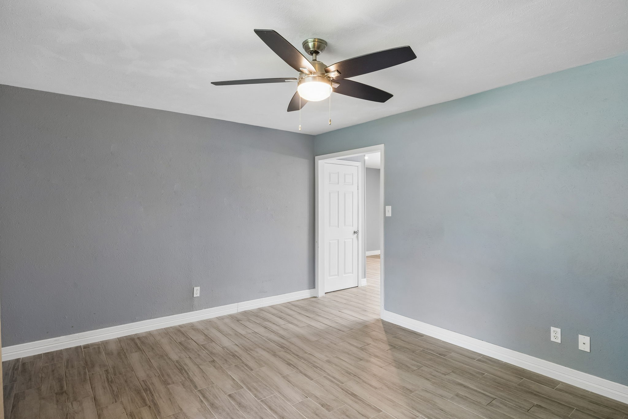 801 Broadway Avenue Euless TX 76040