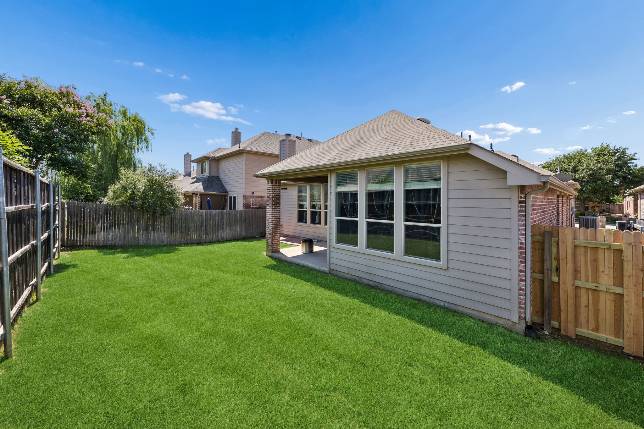 8716 Golden Sunset Trail Fort Worth TX 76244