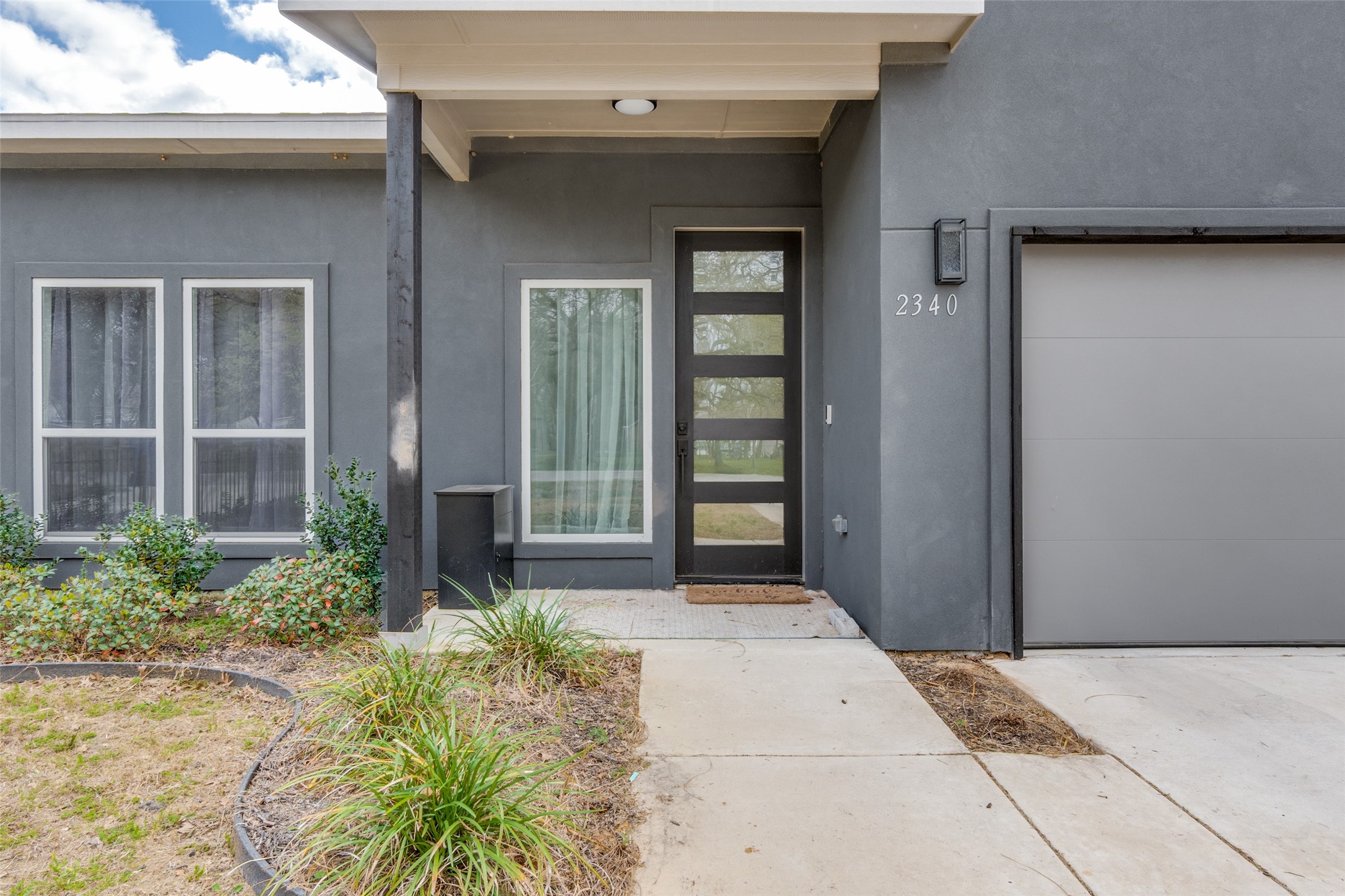 2340 Denmark Street Dallas TX 75253
