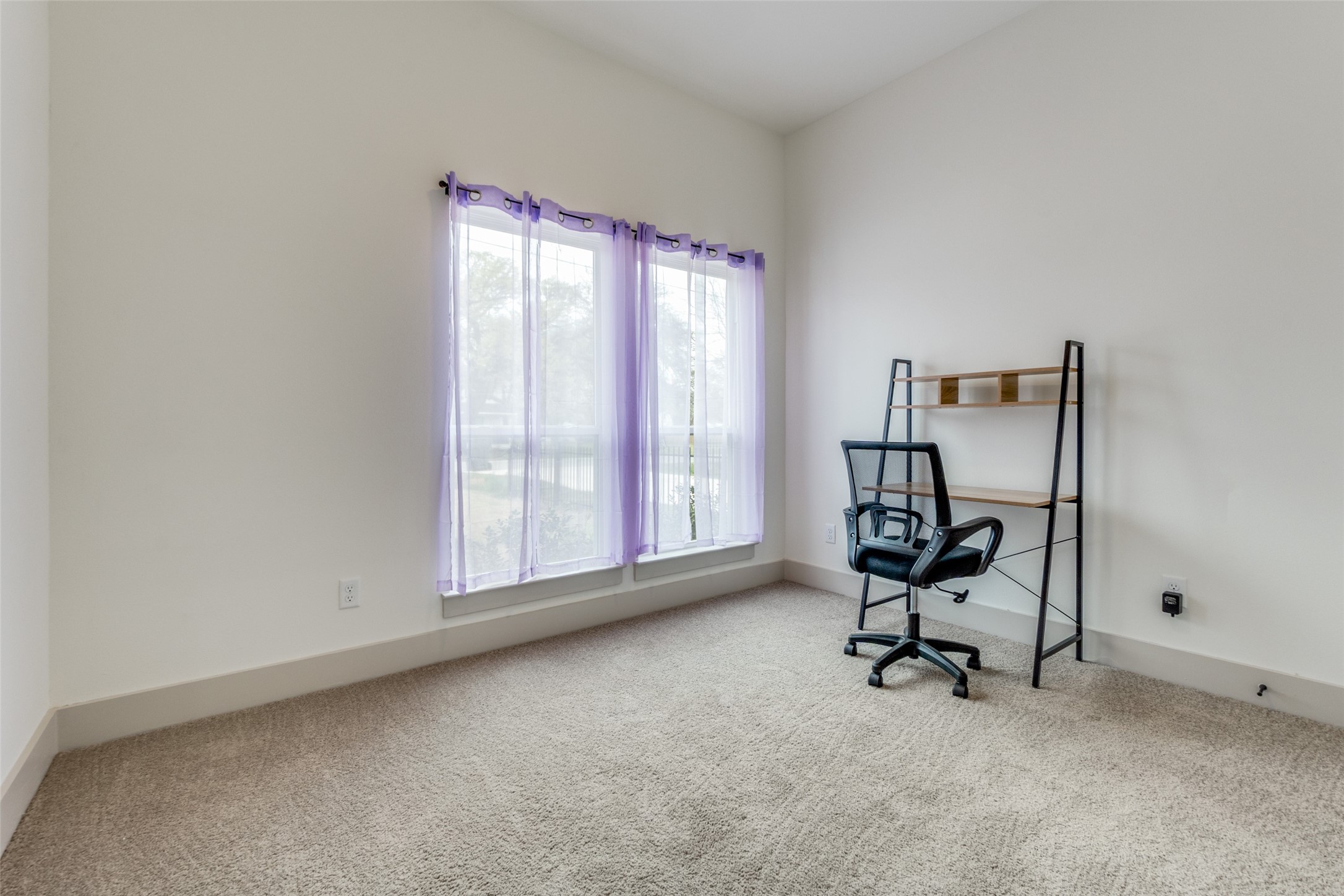 2340 Denmark Street Dallas TX 75253
