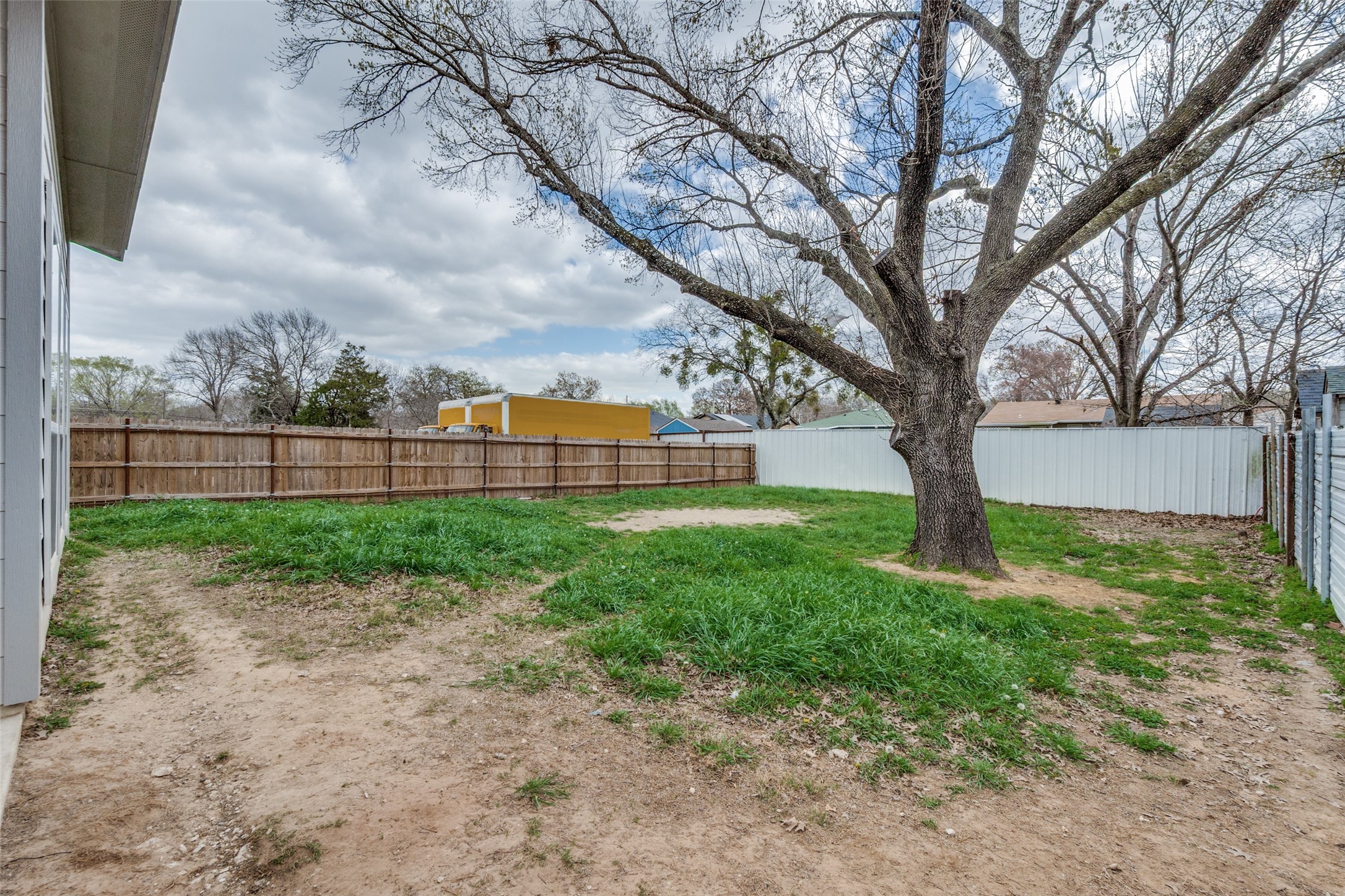 2340 Denmark Street Dallas TX 75253