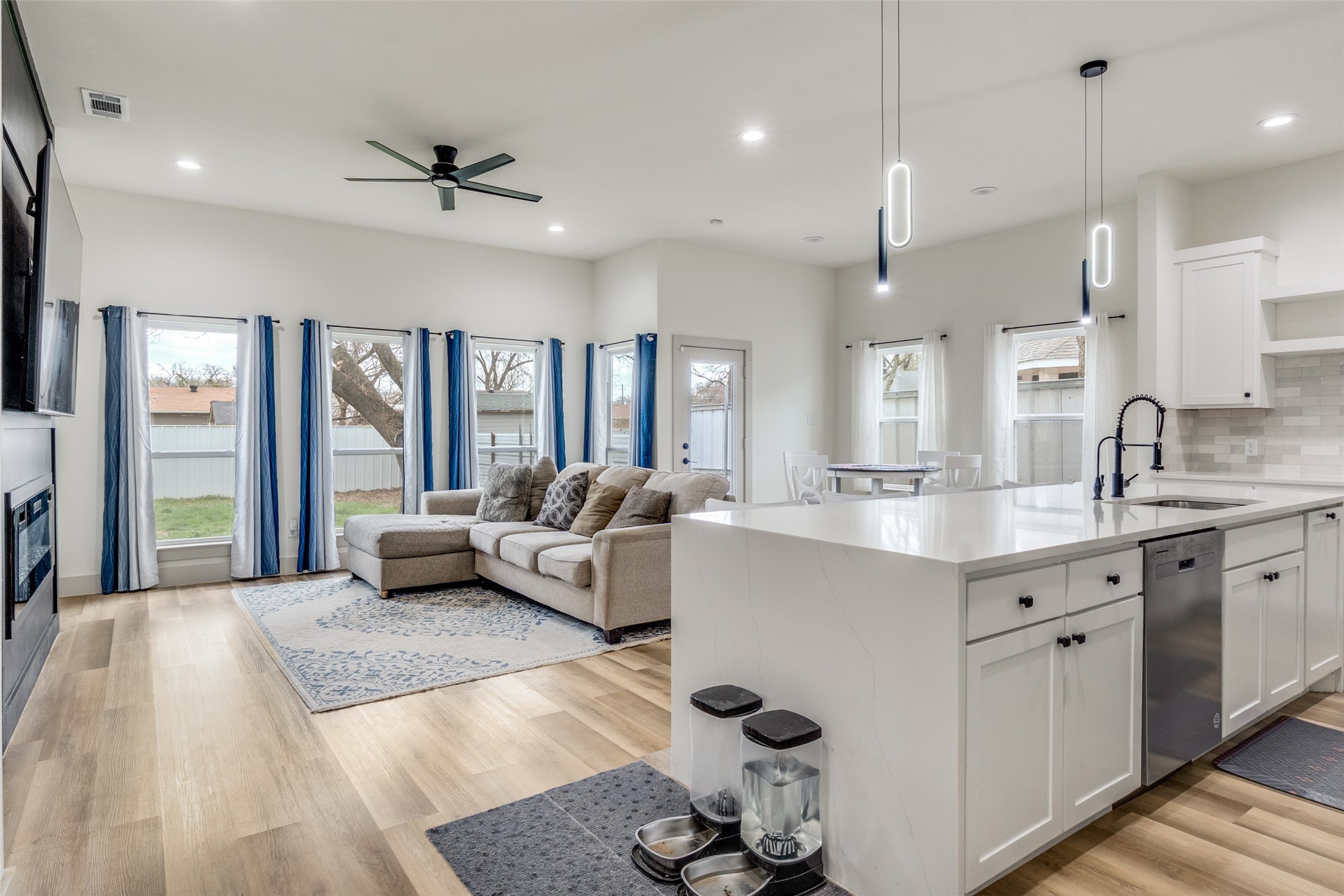 2340 Denmark Street Dallas TX 75253