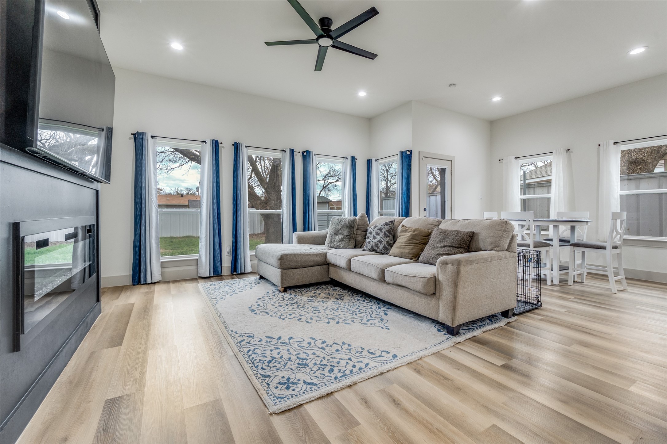 2340 Denmark Street Dallas TX 75253