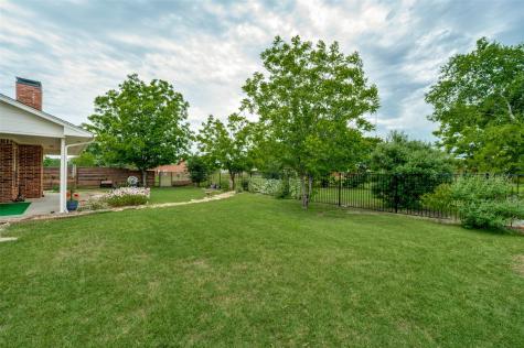 7457 Somerset Lane Aubrey TX 76227