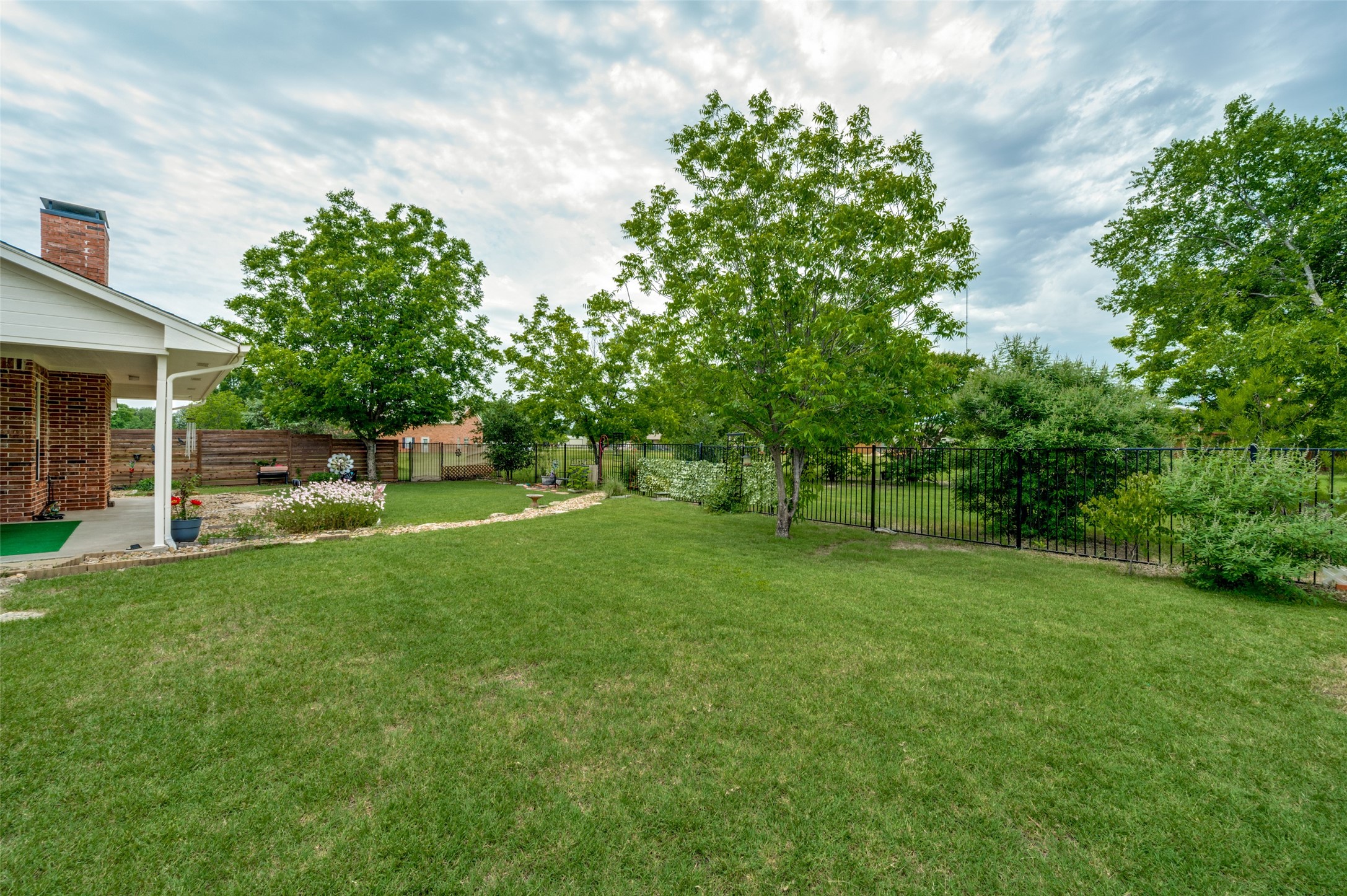 7457 Somerset Lane Aubrey TX 76227