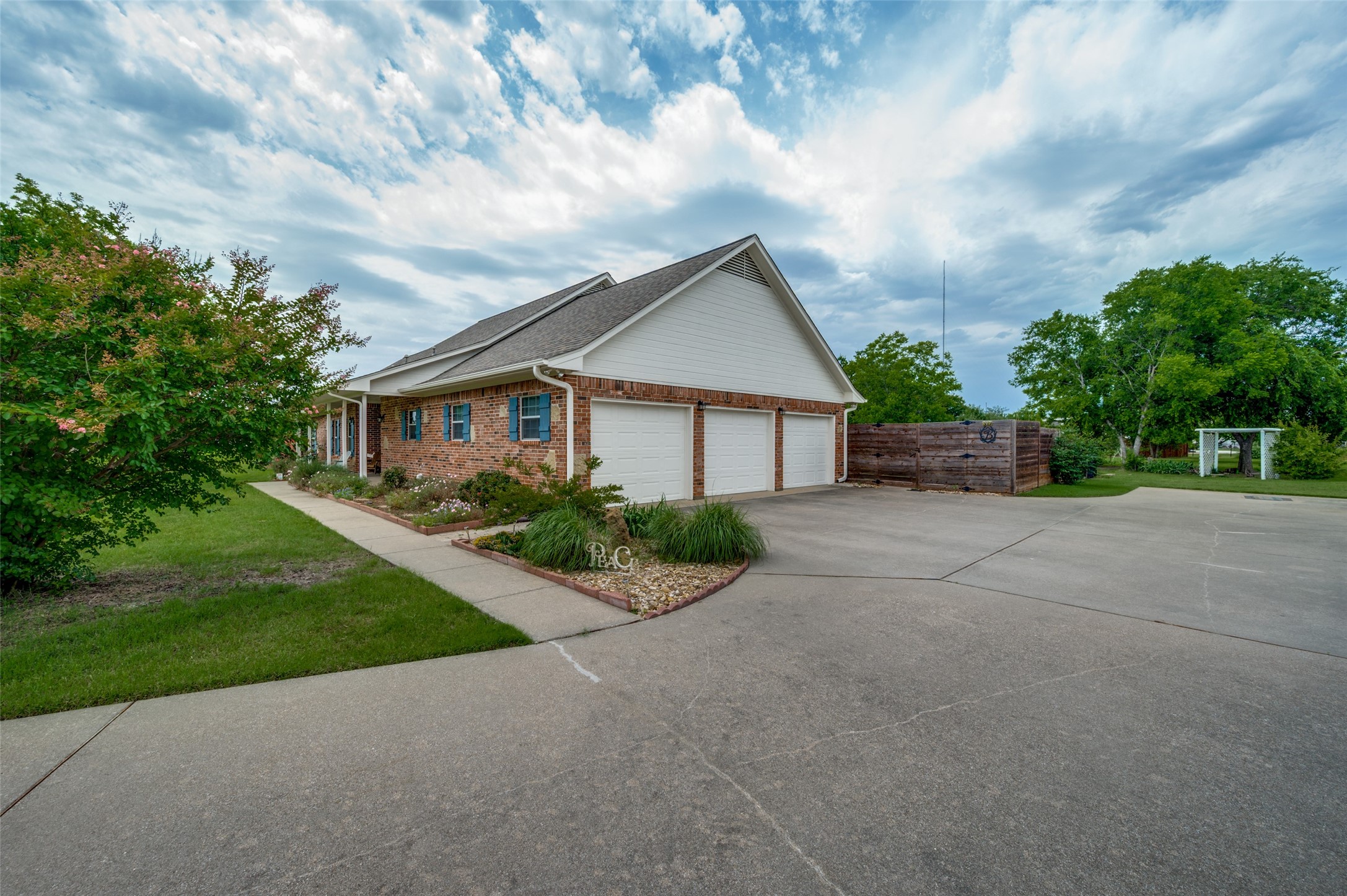 7457 Somerset Lane Aubrey TX 76227