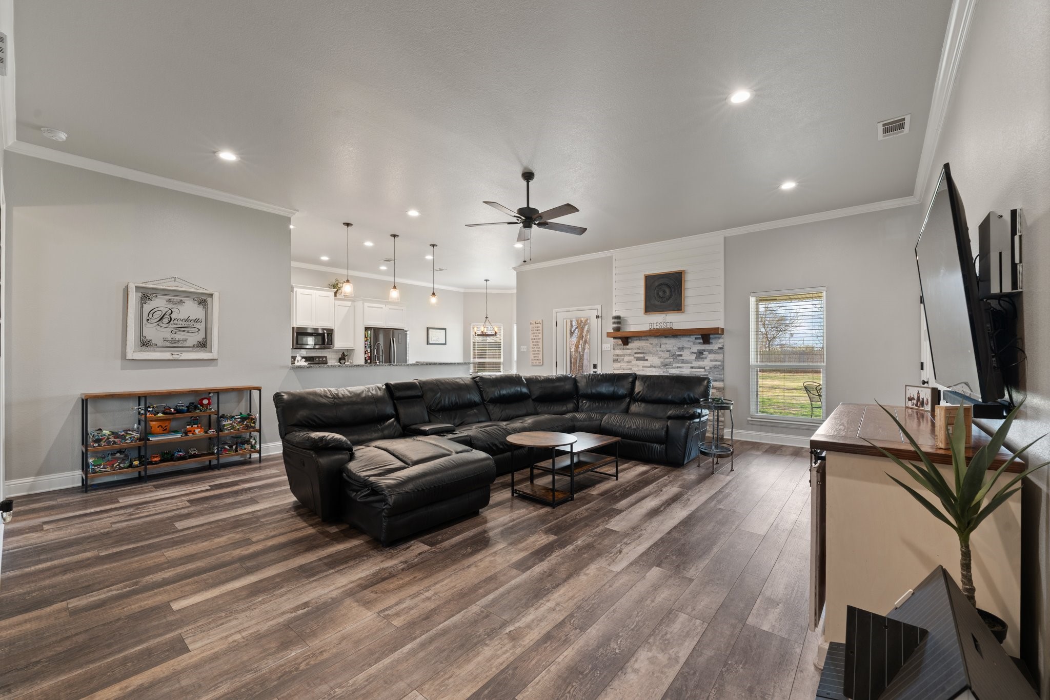 401 N Cleburne Whitney Road Rio Vista TX 76093