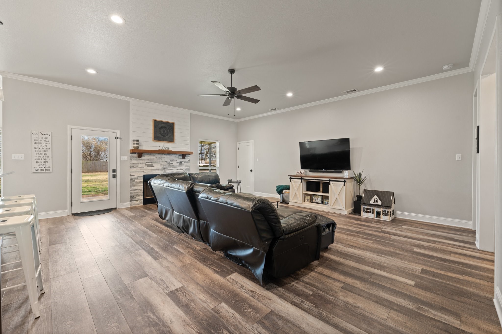 401 N Cleburne Whitney Road Rio Vista TX 76093