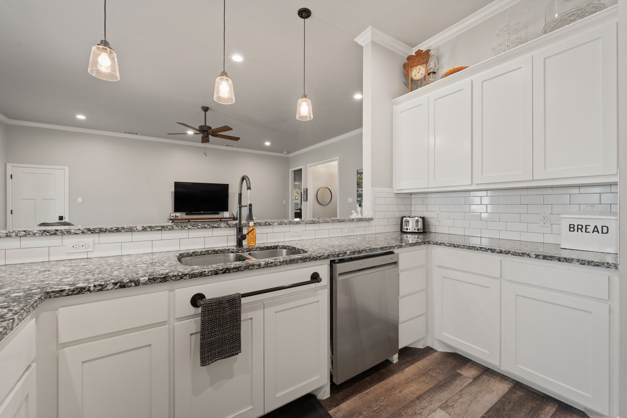 401 N Cleburne Whitney Road Rio Vista TX 76093
